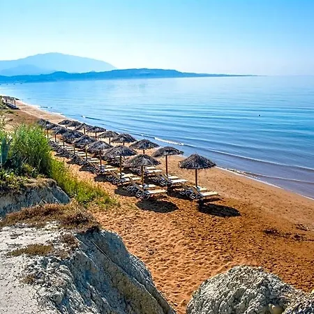Xi Village Szálloda 3*